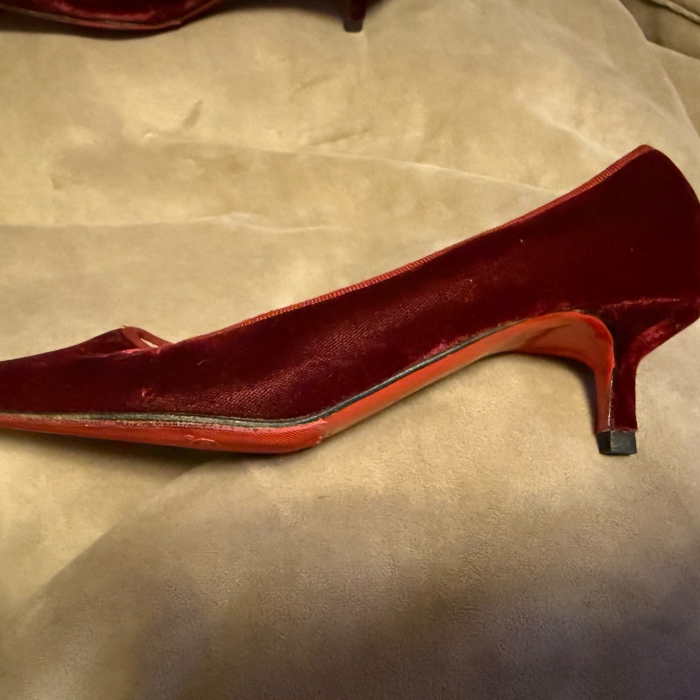Christian Louboutin Burgundy Velvet Pointed Flats - Picture 4 of 8